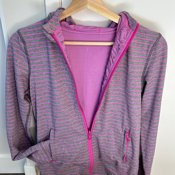 Ivivva by lululemon reversible jacket with hood size 14 pink and grey - Picture 4 of 8